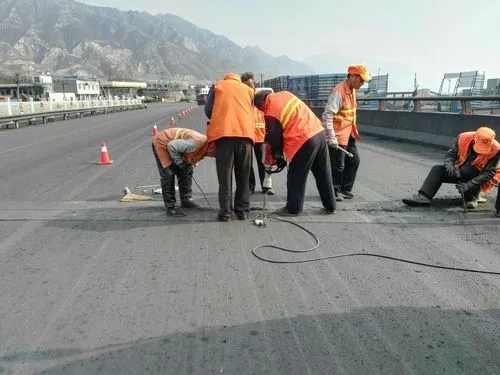 赤坎道路桥梁病害治理